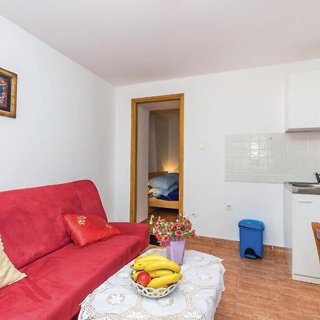 1 Bedroom Nice Apartment In Senj 塞尼 外观 照片