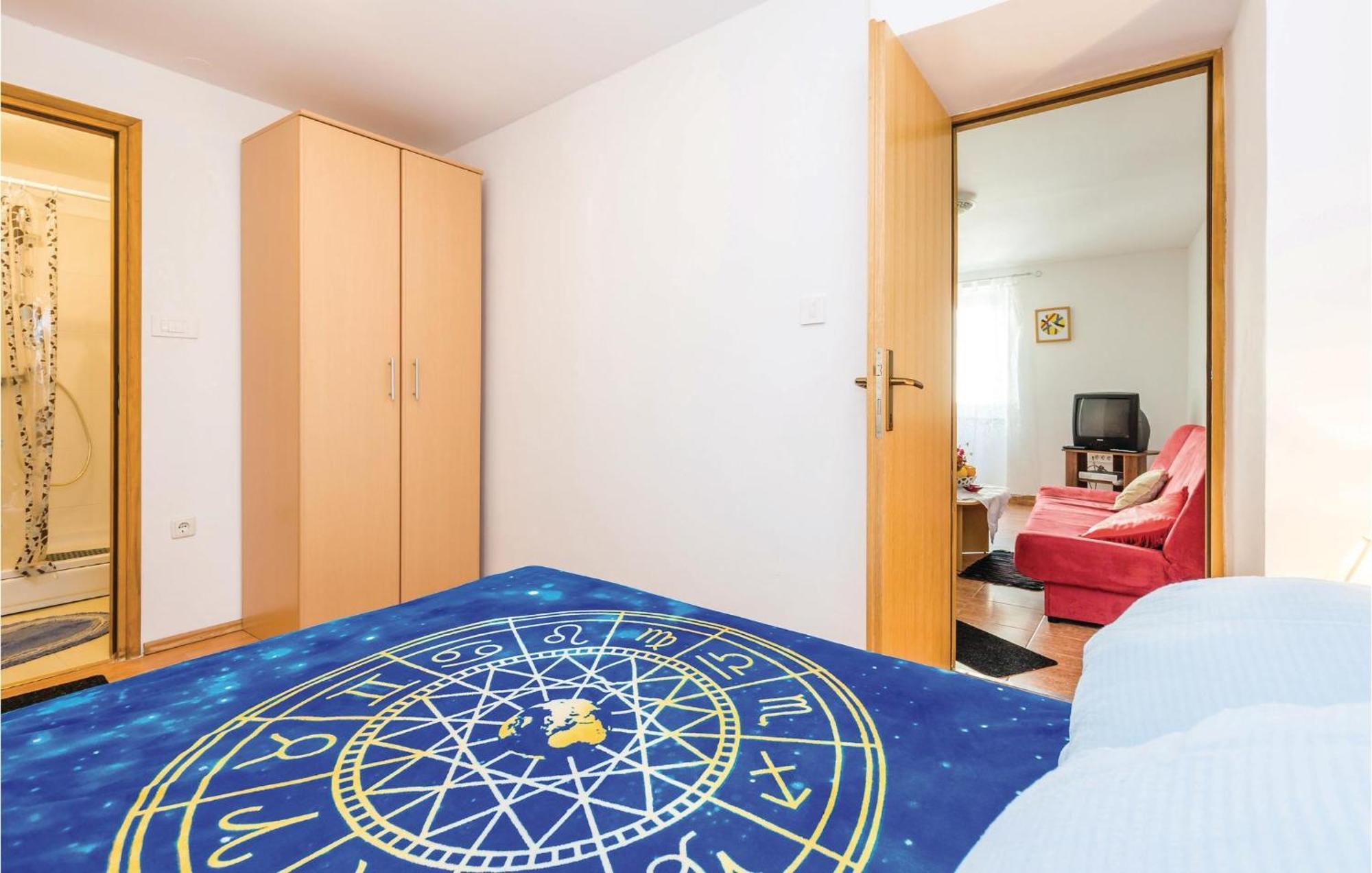 1 Bedroom Nice Apartment In Senj 塞尼 外观 照片