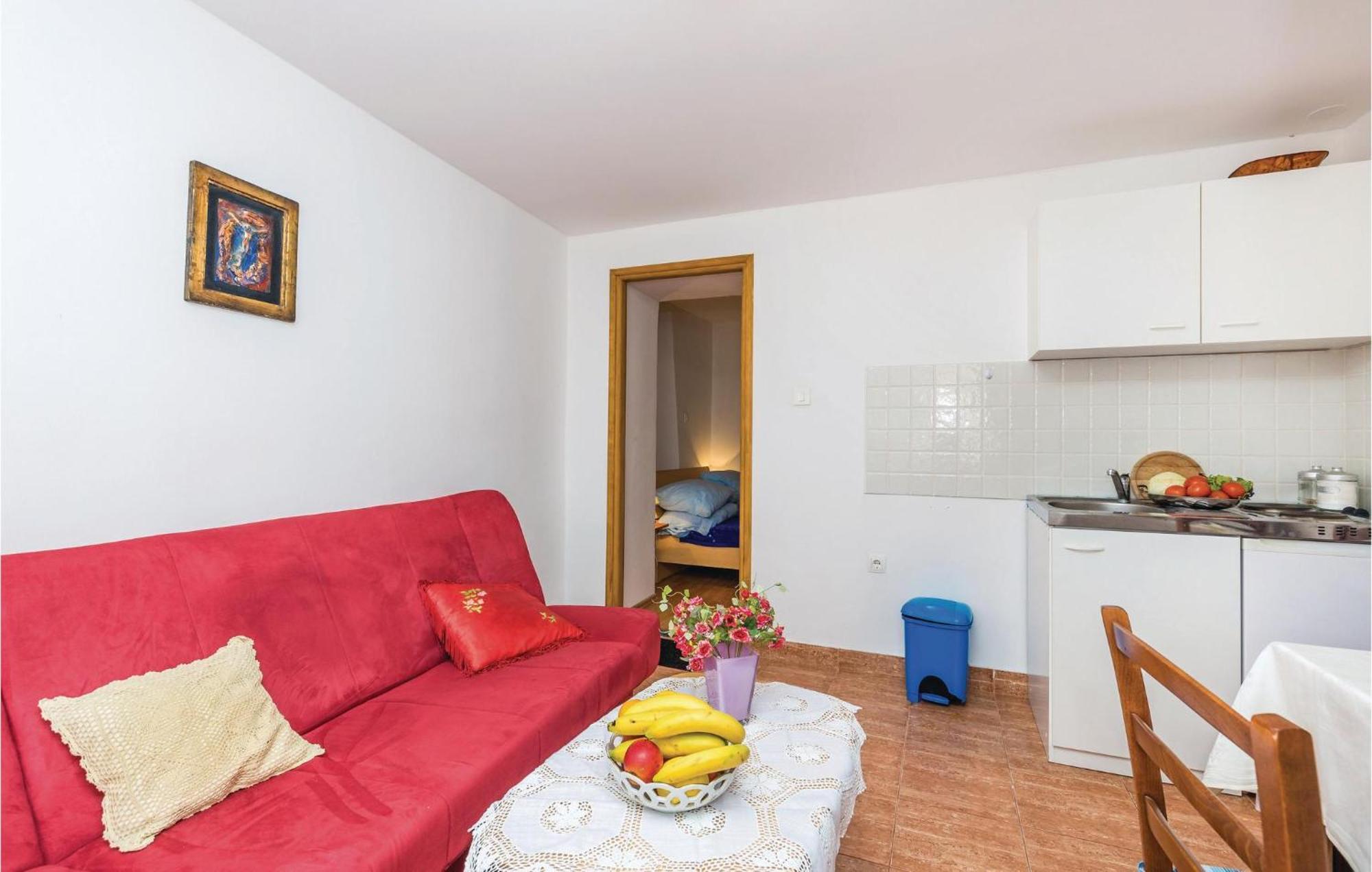 1 Bedroom Nice Apartment In Senj 塞尼 外观 照片